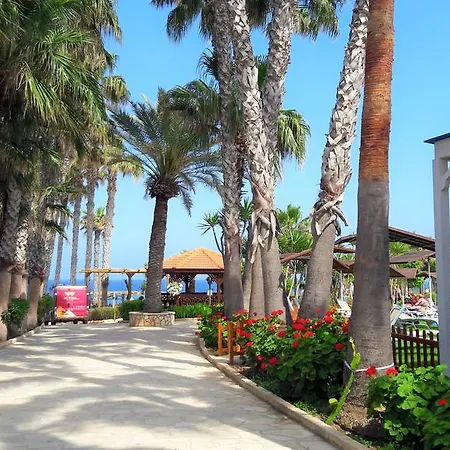 House Protaras